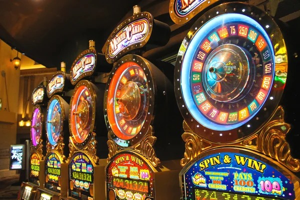 Bet slip showing number selection and payout calculation