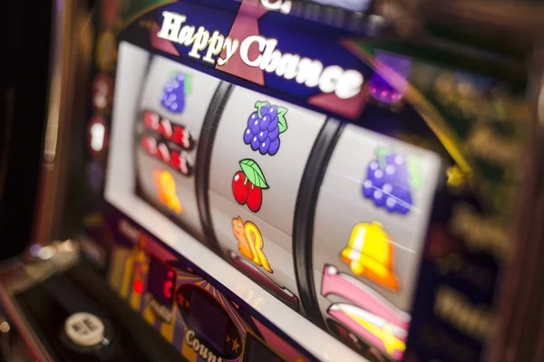 Gonzo's Quest slot game interface on idn96 login showing cascading reels